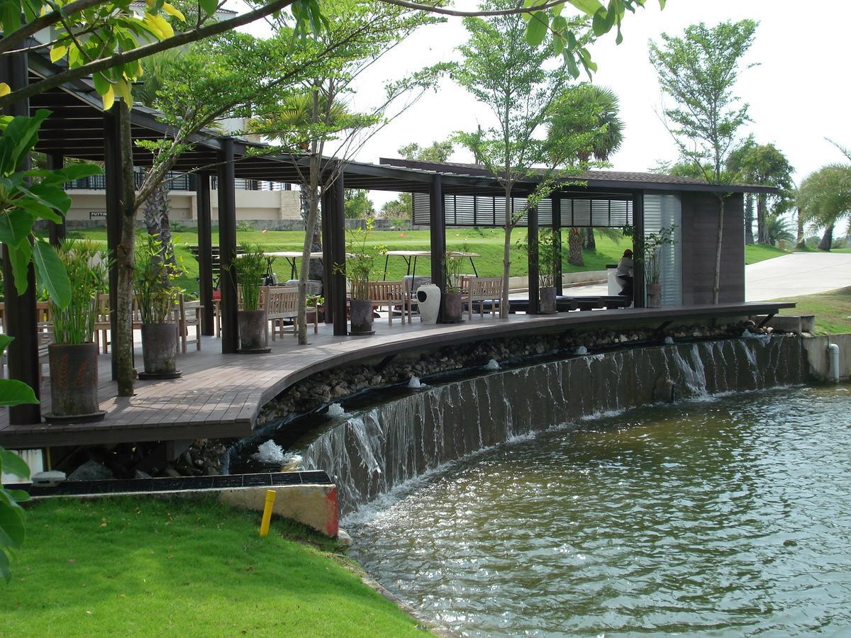 Suwan Golf & Country Club Pension Nakhon Chai Si Buitenkant foto