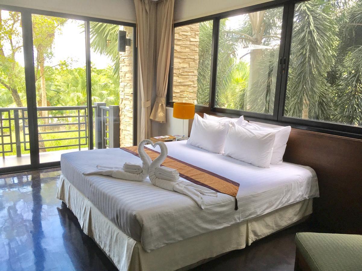 Suwan Golf & Country Club Pension Nakhon Chai Si Buitenkant foto